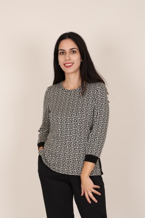Viscose sweater slightly oversized