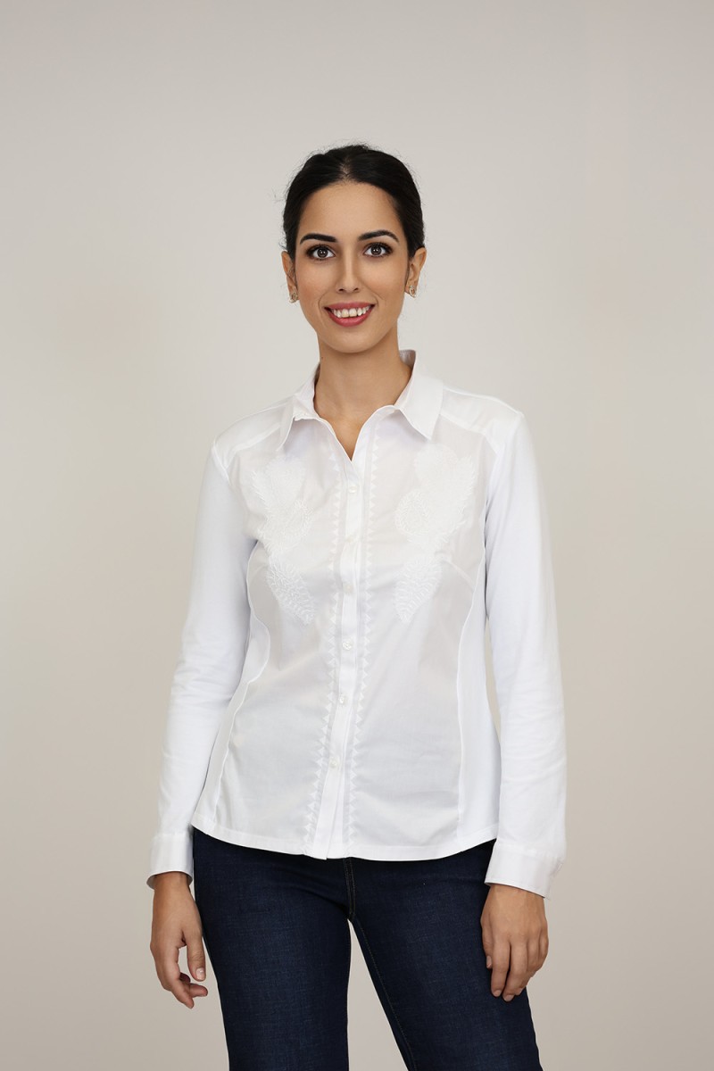 White Shirt Daisies | M47 Modas Benidorm White Shirt Daisies | M47 Modas Benidorm