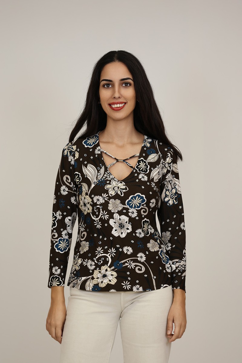 Crochet Top Buttons| M47 Modas Benidorm Crochet Top Buttons| M47 Modas Benidorm